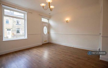 2 bedroom terraced house to rent - Photo 3