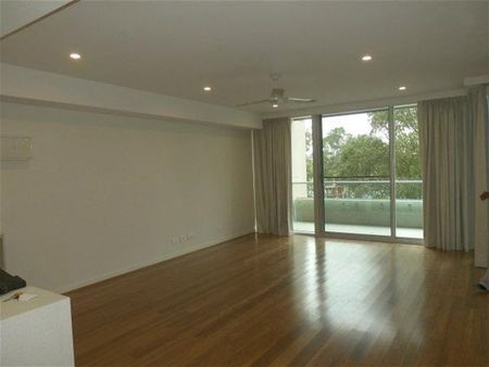 25/43 Constitution Avenue, Reid ACT 2612 - House For Rent | Domain - Photo 2