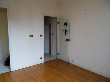 Location Appartement 2 pièces 30m² LYON 8ème - Photo 3