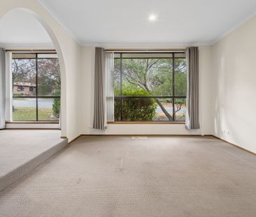 Spacious Family Home with Detached Studio in Convenient Monash Loca... - Photo 4