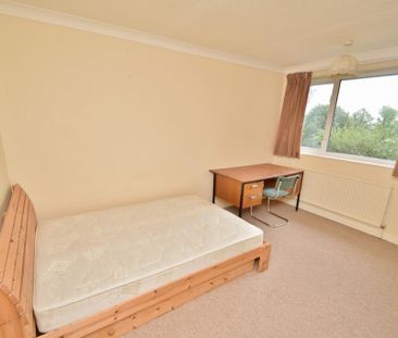 4 bedroom terraced house to rent - Photo 4