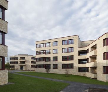 Living in a vibrant neighborhood - Foto 4