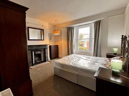 4 bedroom terraced house to rent - Photo 5