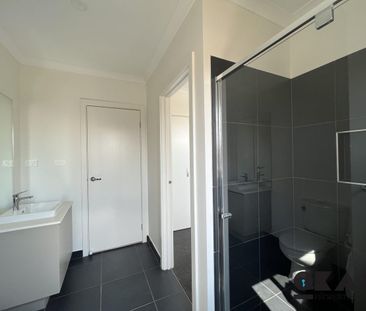 1 Byrock Street, Truganina, Vic 3029 - Photo 6