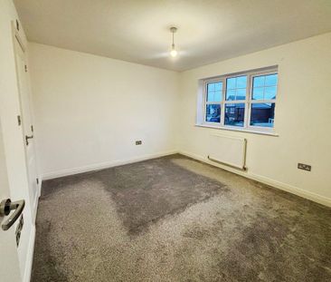 3 bedroom detached house to rent - Photo 3