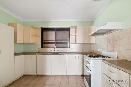 Convenient Comfort Meets Everyday Living - Photo 5