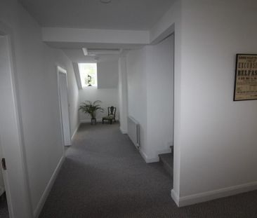 60 Malone Road, Belfast, BT9 5BT - Photo 2