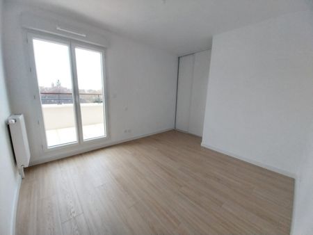 Location Appartement 3 Pièces 56 m² - Photo 4