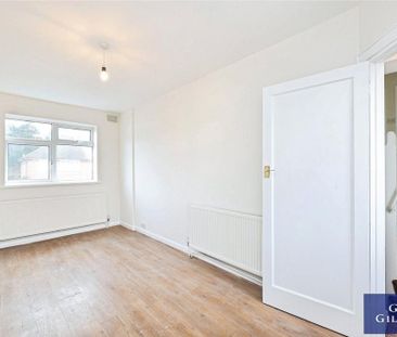 4 bedroom semi-detached house to rent - Photo 1