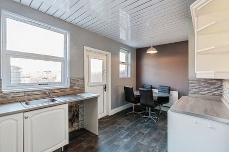 Addison Road, Fleetwood - Photo 4