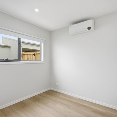 BRAND NEW JUBILEE TOWNHOUSE - Photo 2