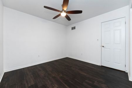 For Lease - 51 Colonel Frank Ching Crescent, Brampton, Ontario - Photo 5