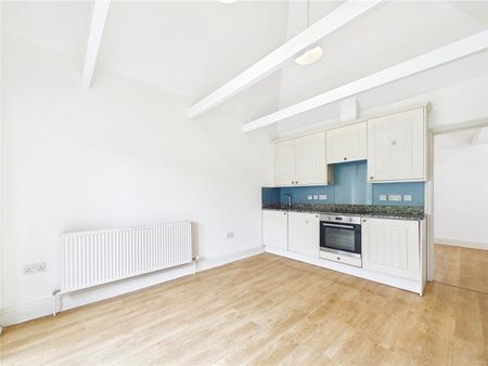 High Street, Sproughton, Ipswich, Suffolk, IP8 3AP - Photo 3