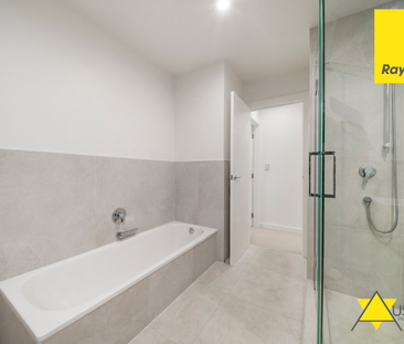 Modern 1-Bedroom Home with Private Courtyard in Prime Orakei Locati... - Photo 3