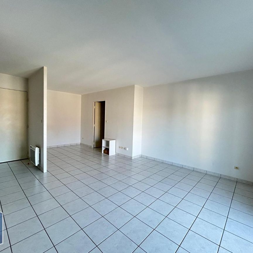 Location Appartement 2 pièces 47m² VIERZON 18100 - Photo 1