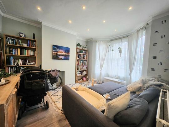 3 bedroom terraced house to rent - Photo 1