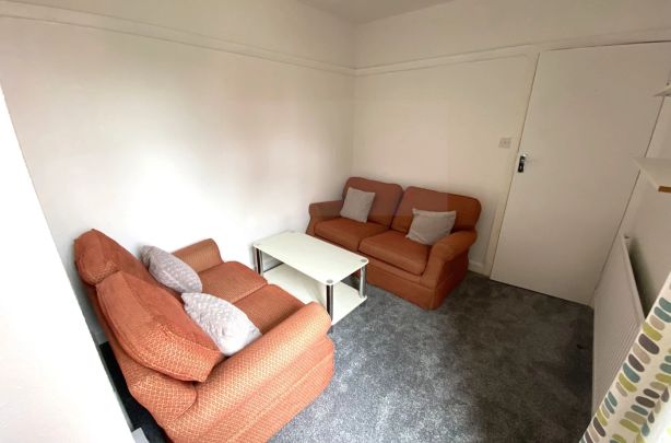 Welford Road, Clarendon Park, Leicester, LE2 - Photo 1