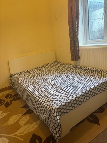 Room in a Shared House, Bedford Place, CR0 - Photo 4