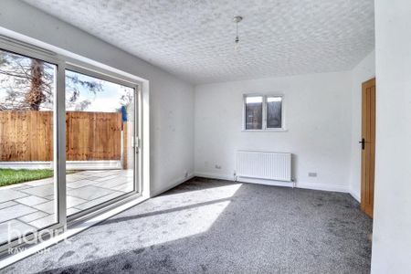 2 bedroom flat to rent - Photo 2