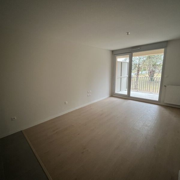 Location Appartement 2 pièces 41m² EAUNES 31600 - Photo 1
