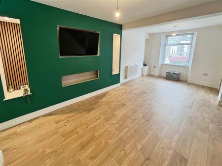 2 bedroom property to rent - Photo 5