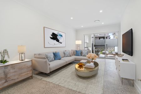 FABULOUS FAMILY HOME! - Photo 4