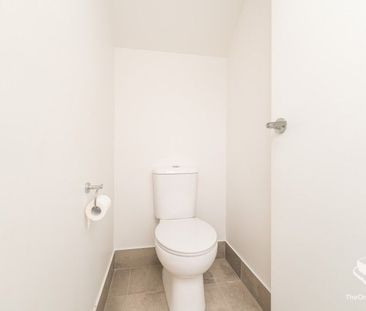 Modern Townhouse Living in Parkinson - Photo 1