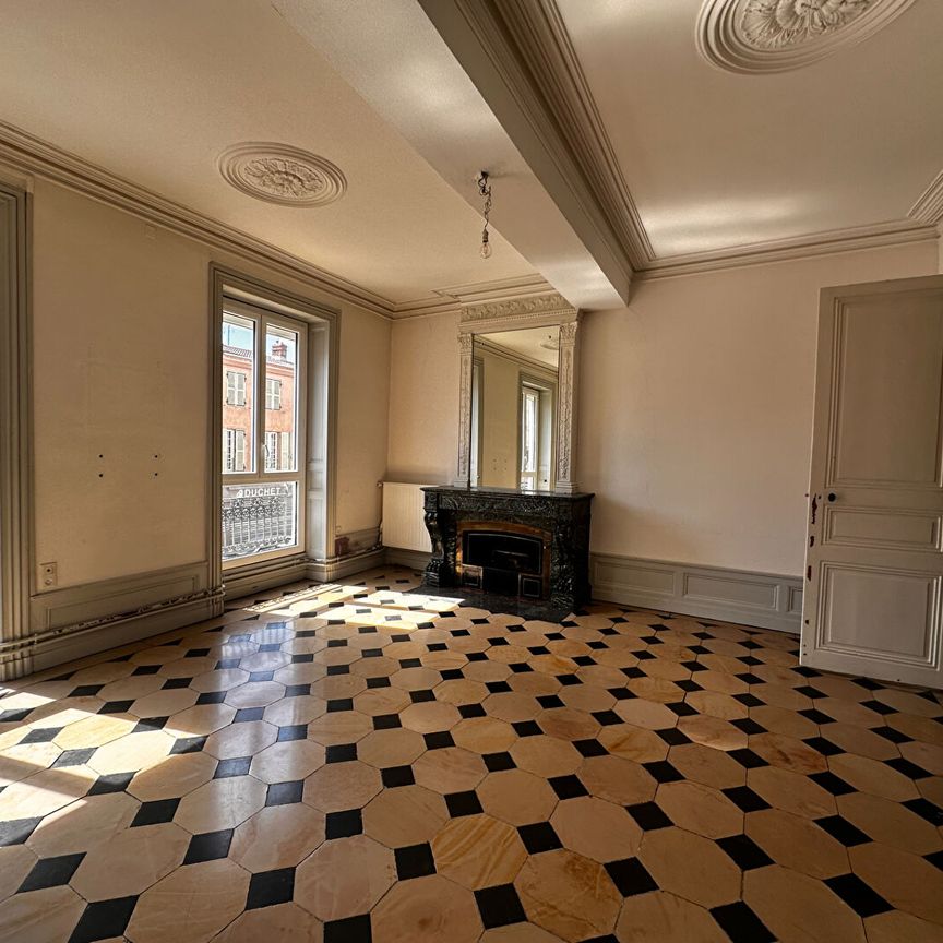 Location Appartement 4 pièces 137m² - Photo 1