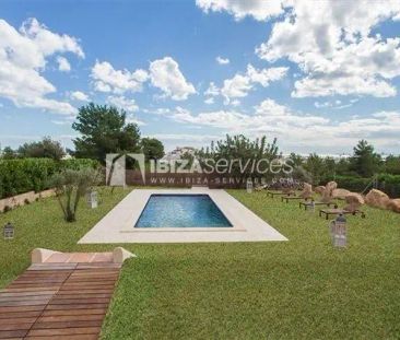 Rent a villa near the center of Ibiza. - Photo 1