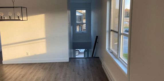 Logement 5 1/2 neuf - Photo 2