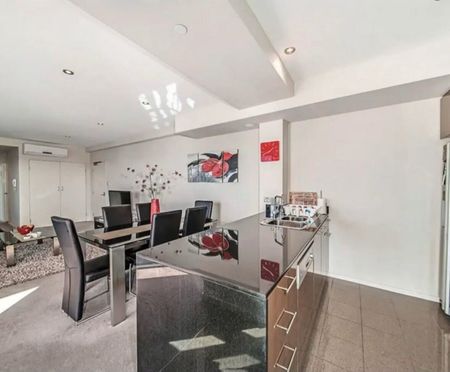 East Perth - Photo 5