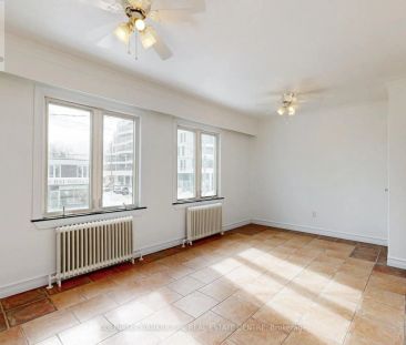 686A THE QUEENSWAY - Photo 2