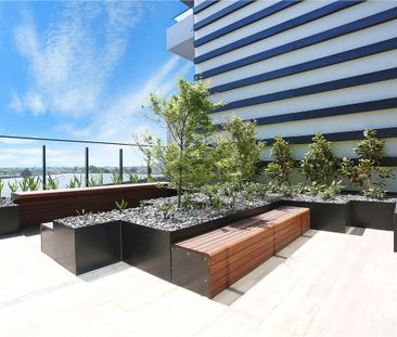 Location, finishes, and ideal space - Photo 6