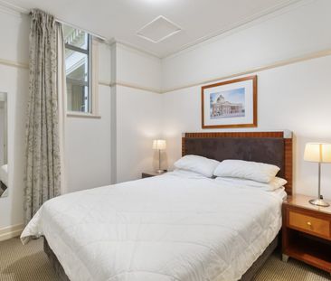 City Living At Its Best - Photo 4