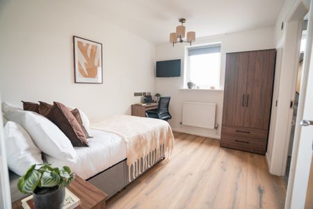 Apt 203, Cambridge House - Photo 3