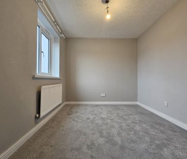 Throstles Close - Photo 3