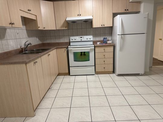 For Lease - 3549 Old Orchard Park Drive Unit# Basement, Mississauga, Ontario - Photo 1