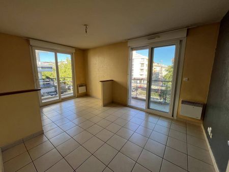 Location appartement t1 bis 2 pièces 38 m² à Rodez (12000) - Photo 2
