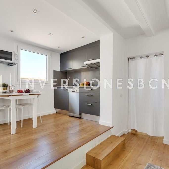 Luxury penthouse for rent in Barcelona, Catalonia - Photo 1