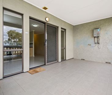 Modern 2-Bedroom Home in Fawkner - Photo 3