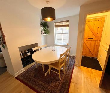 3 bedroom end of terrace house to rent - Photo 3