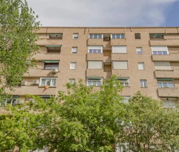 Room in a shared 7-bedroom apartment for rent in Estrella, all bill... - Foto 4