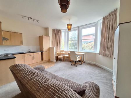 1 bedroom flat to rent - Photo 2