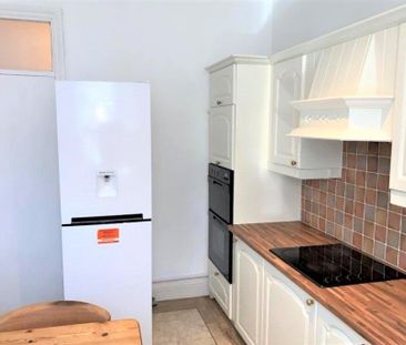 2 bedroom maisonette to rent - Photo 1