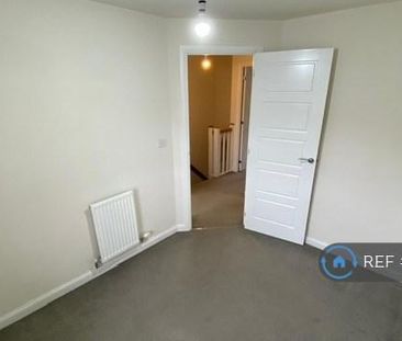 3 bedroom terraced house to rent - Photo 3