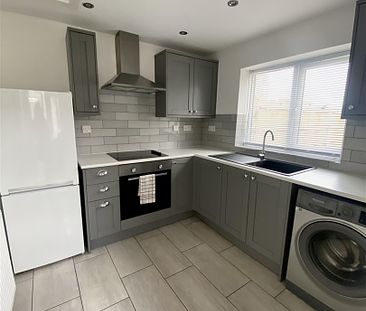 To Let 2 Bed House - Mid Terrace Wrexham Road, Marchwiel Per Calendar Month £795 pcm - Photo 6