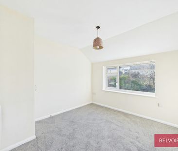 Flat to rent on - Photo 1