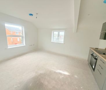 Sherborne Road, Yeovil, Somerset - Photo 2