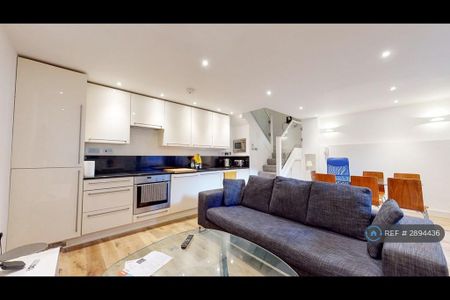 2 bedroom flat to rent - Photo 2