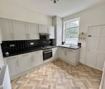 2 bedroom terraced house to rent - Photo 4